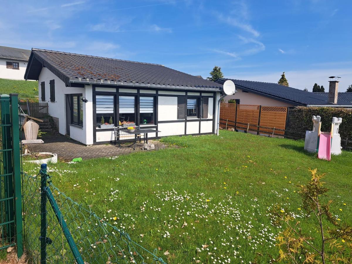 Вілла Haus Eifelblick Gonnersdorf  Екстер'єр фото